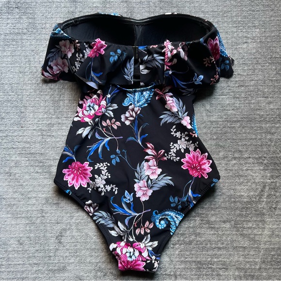 NEW Seafolly Sz 4 Winter Garden C/D Cup Bandeau One Piece Swimsuit Floral Black - Picture 14 of 15